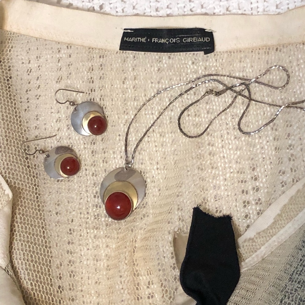 NECKLACE & EARRINGS SET Silver, brass & garnet